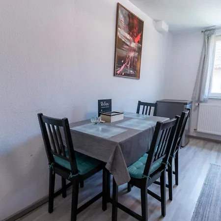 Apartment Nette Altbauwohnung In Biebrich Wiesbaden