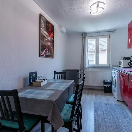 Apartment Nette Altbauwohnung In Biebrich